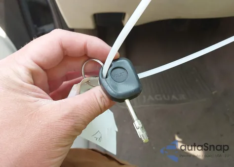 2000 Jaguar S-Type 3.0L V6 из США, поврежденный, VIN SAJDA01C1YFL11762